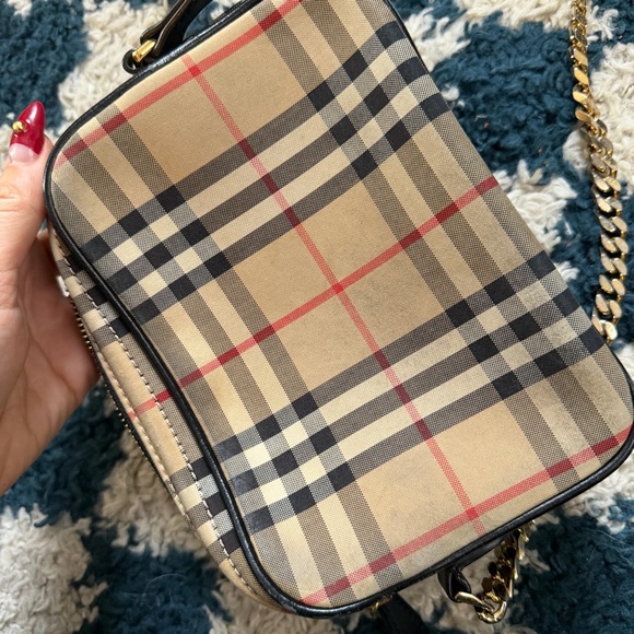 Burberry Check Crossbody Camera Bag - Picture 5 of 10